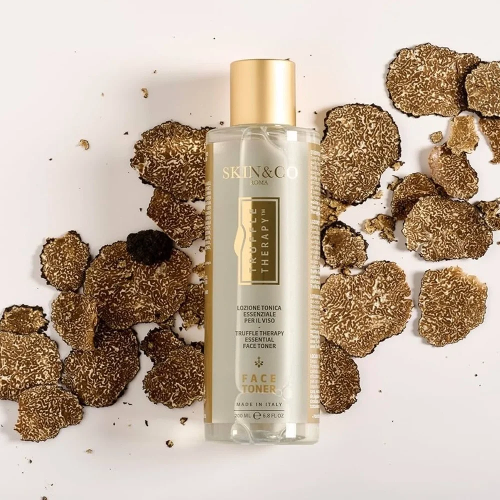 💦 SKIN&CO Truffle Therapy Essential Face Toner - 75ml